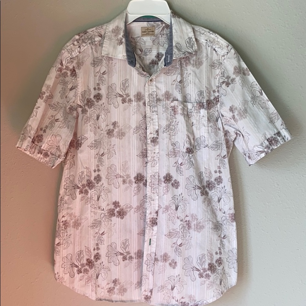 Tommy Bahama floral print button up shirt size M